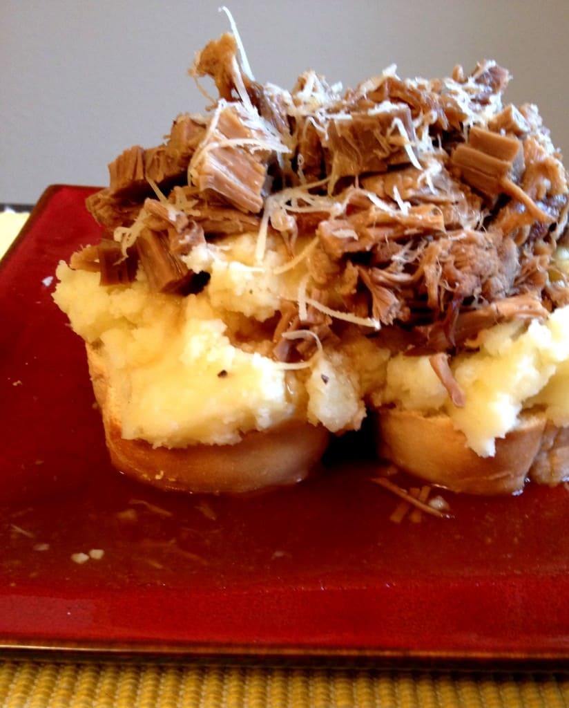 sandwich aperti di manzo arrosto