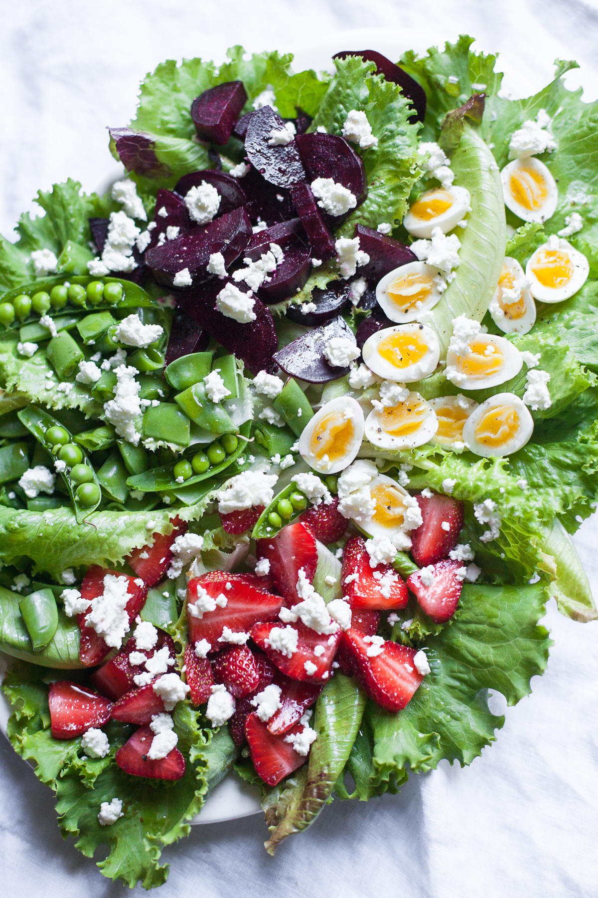Insalata del mercato degli agricoltori di primavera