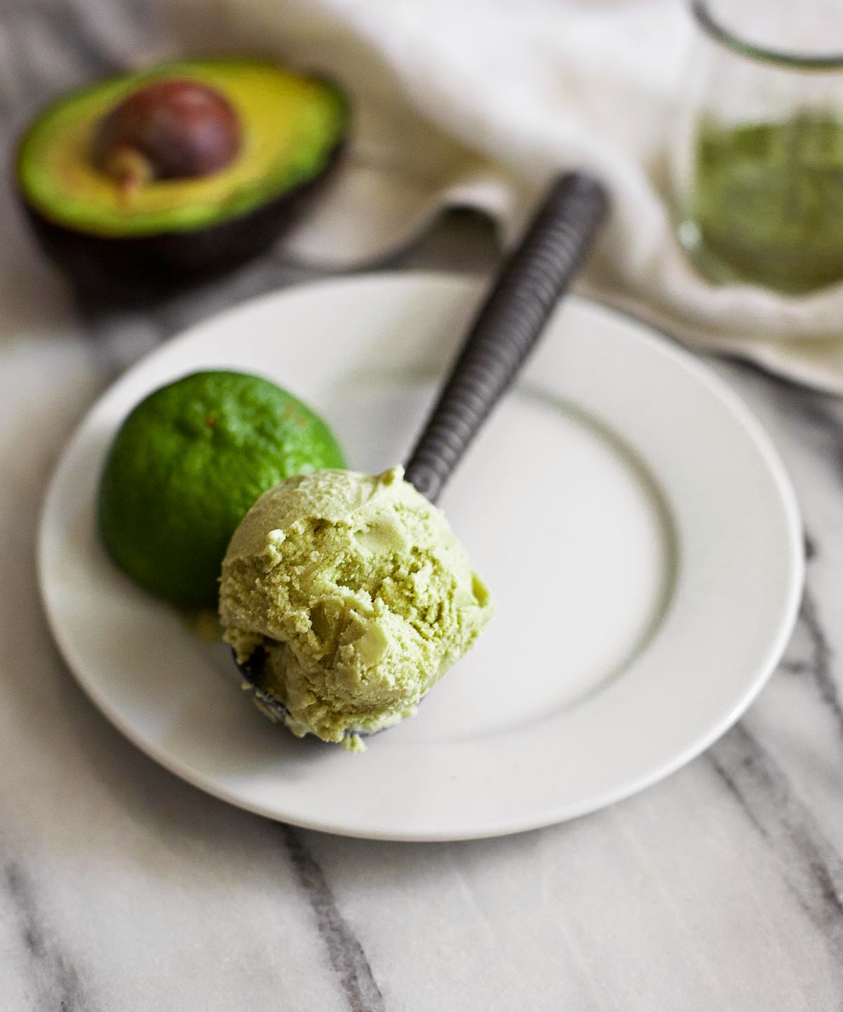 Gelato di avocado al matcha | acalculatedwhisk.com