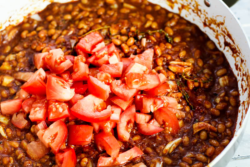 Pollo Ripieno Asted Con Chorizo ​​E Fagioli