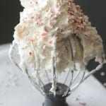Glassa di crema di burro croccante alla canna di zucchero e menta piperita