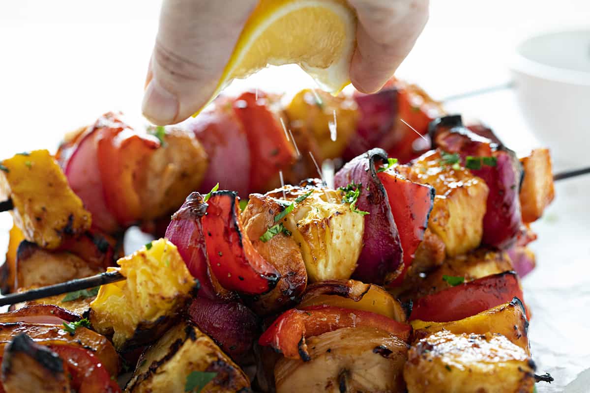 Hawaiian Chicken Kebabs will be the highlight of your summer! #hawaiianchicken #chicken #kebabs #kebabrecipes #chickenkebabs #chickenandpinneapple #chickenskewers #iambaker #summergrilling #kebabrecipes
