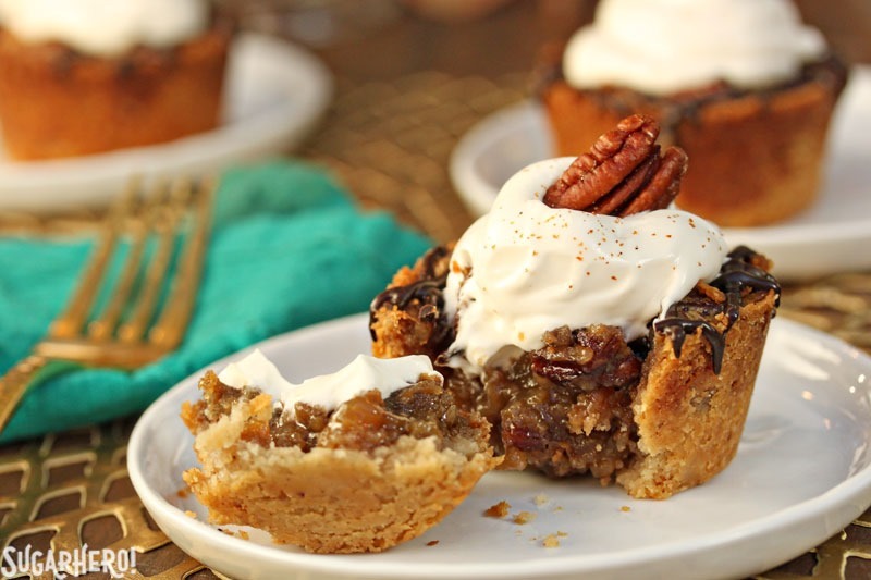 Mini torte di noci | Da SugarHero.com
