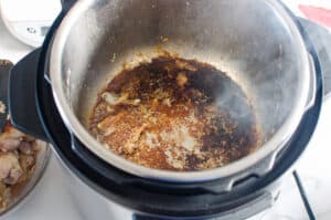 come cucinare le bacchette di pollo in una pentola istantanea passo dopo passo