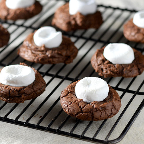 Hot Cocoa Cookie / www.feedyoursoul2.com