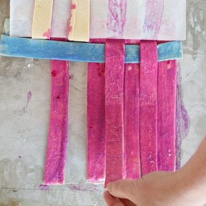 Guarda il VIDEO semplice su come realizzare una griglia di torta multicolore!