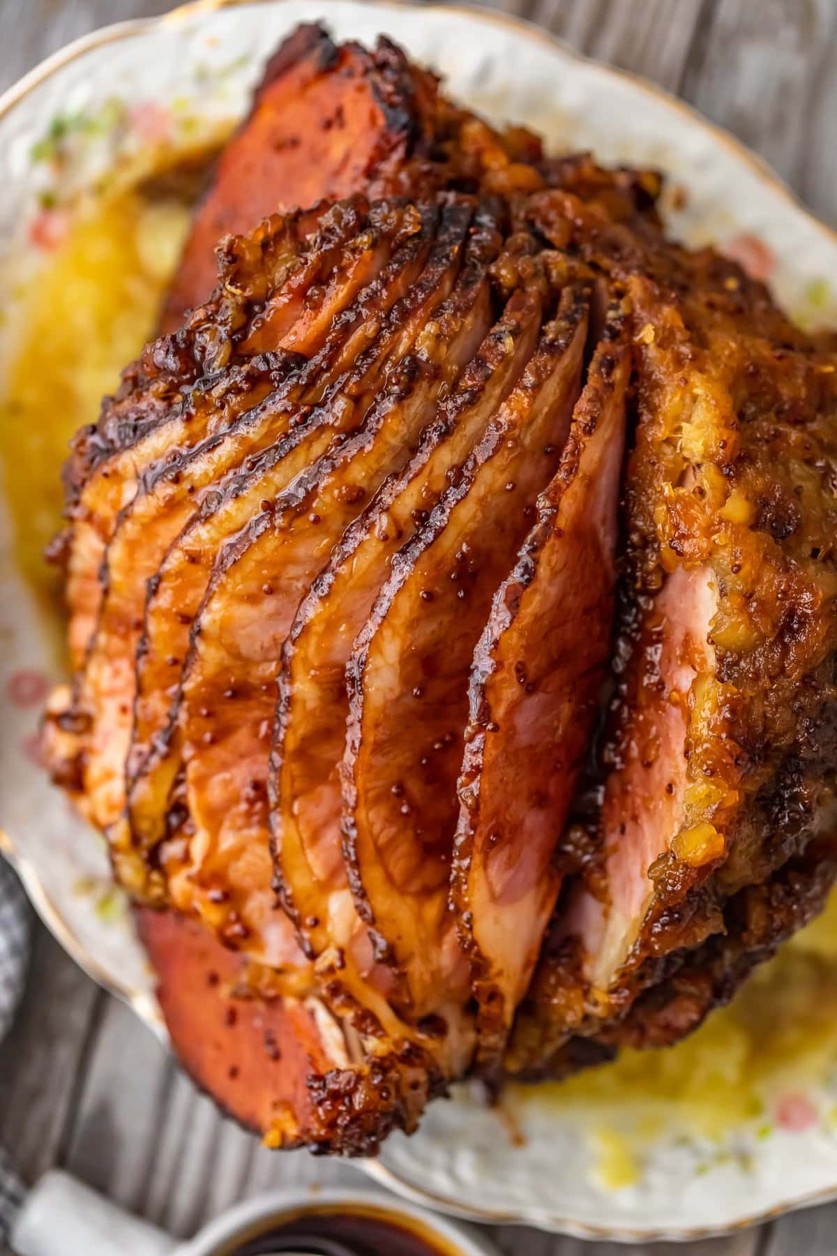 jamón glaseado con azúcar moreno de cola