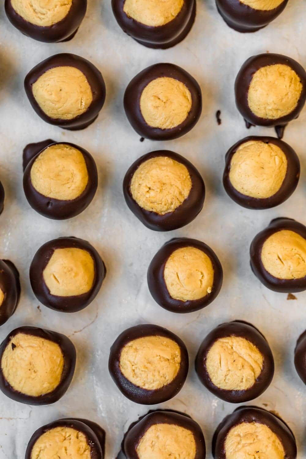Colpo dall'alto in basso dei dolci finiti