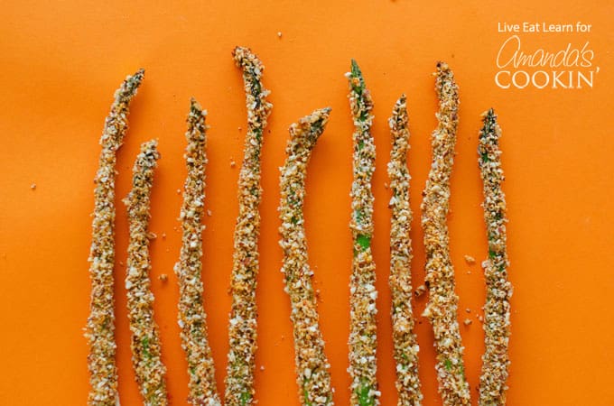 Speriamo che ti piacciano queste patatine croccanti agli asparagi!