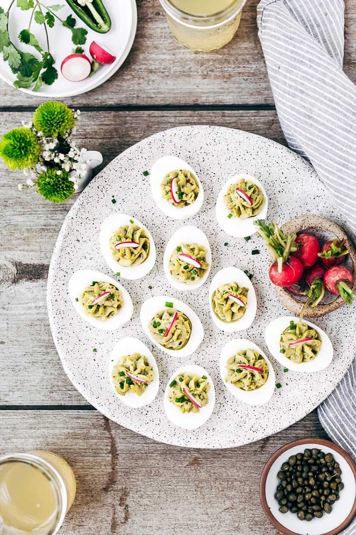 Uova ripiene di avocado | Living infallibile