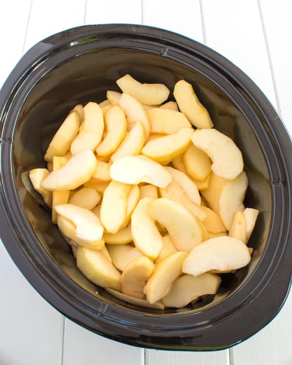 Crock Pot Cinnamon Apples - facile come la torta nella pentola a cottura lenta!