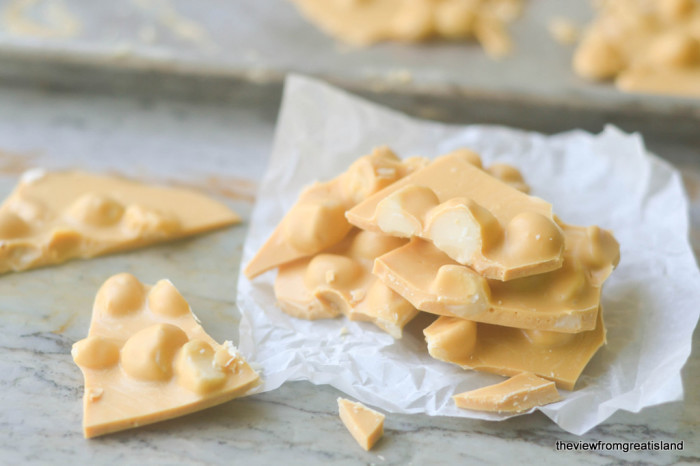 Corteccia di macadamia al cioccolato bianco caramellato 1