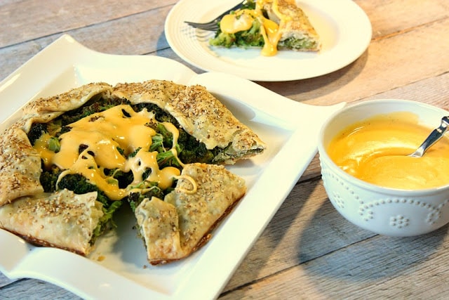 Crostata Di Broccoli Arrosto Con Salsa Di Formaggio