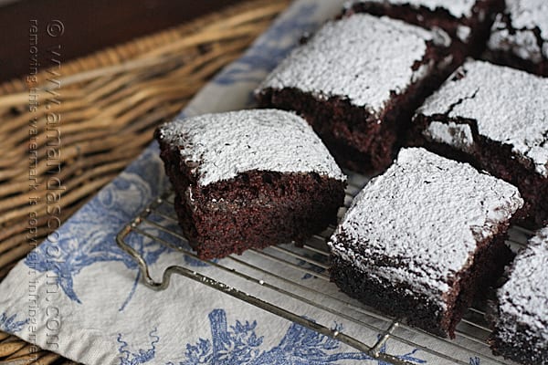 Ricetta vintage per torta pazza o torta pazza, senza uova e senza burro!