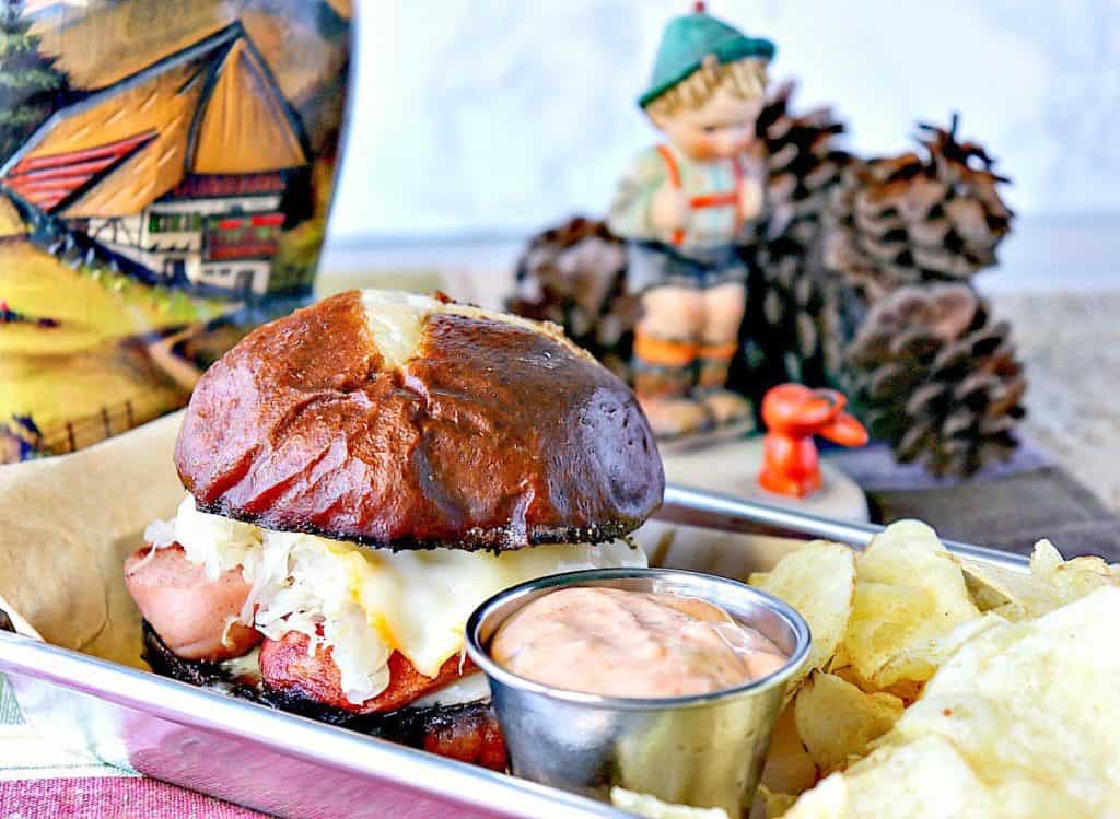 Panoramica sulla ricetta dell'Oktoberfest di Wunderbar - Festival gastronomici in primo piano il venerdì - kudoskitchenbyrenee.com
