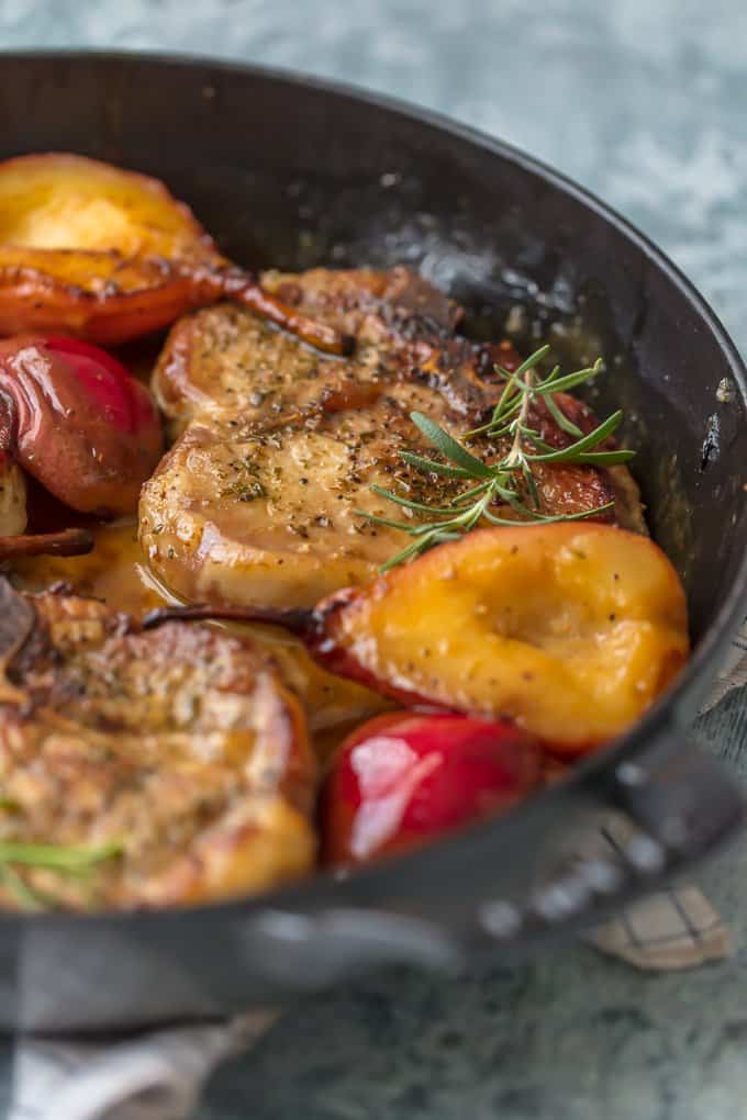 Chuletas de Cerdo a la Miel con Peras y Bourbon 