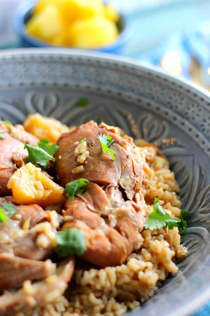 Cosce di pollo hawaiane all'ananas per cottura lenta