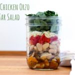 Insalata di barattolo di muratore di pollo toscano