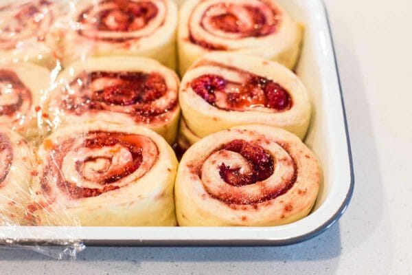 Breakfast Rolls con marmellata fa salire i panini