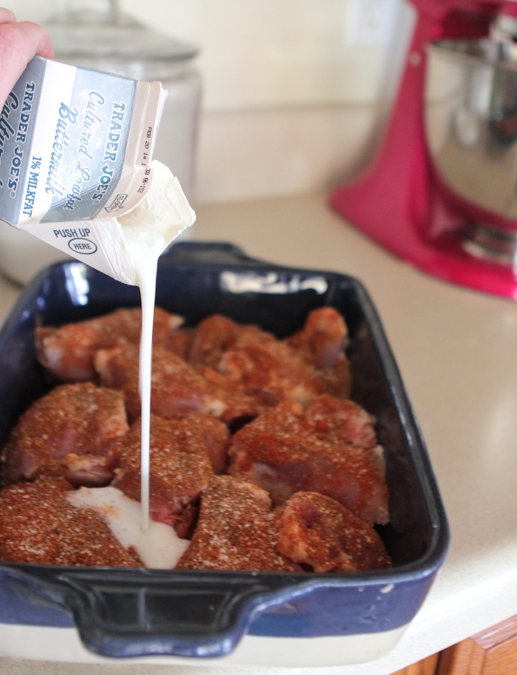 Bacchette di pollo al forno del latticello di sud-ovest