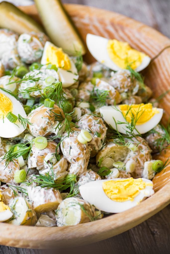 Tripla di insalata di patate in salamoia all'aneto con infuso di aneto