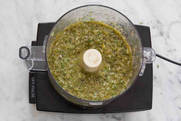 Spezzatino di pollo Tomatillo con patate e mais