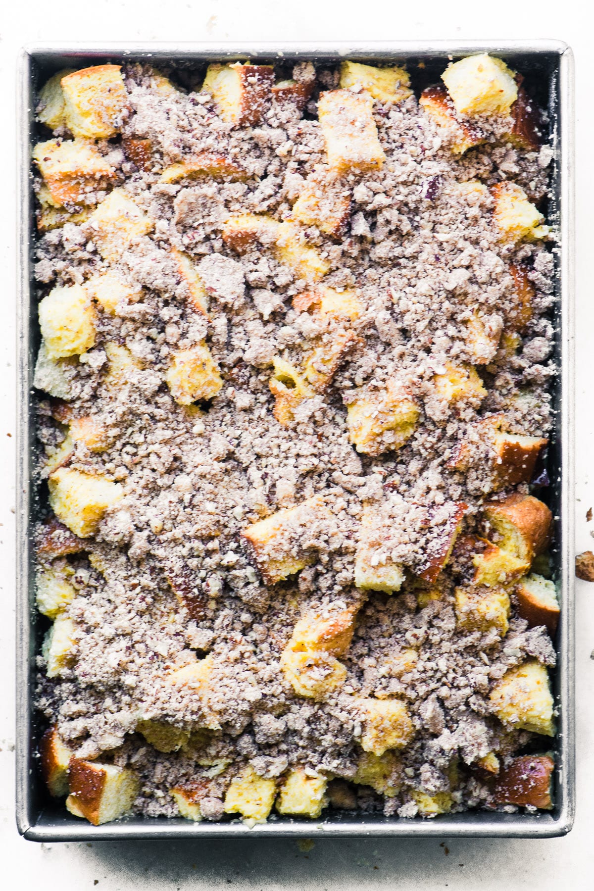 Streusel Zabaione Toast francese Casseruola #Colazione # Dormire #Facile # precipitare #challah #brioche #baked #makeahead #cinnamon #casserole #best Streusel Zabaione Toast francese pronto per il forno in casseruola