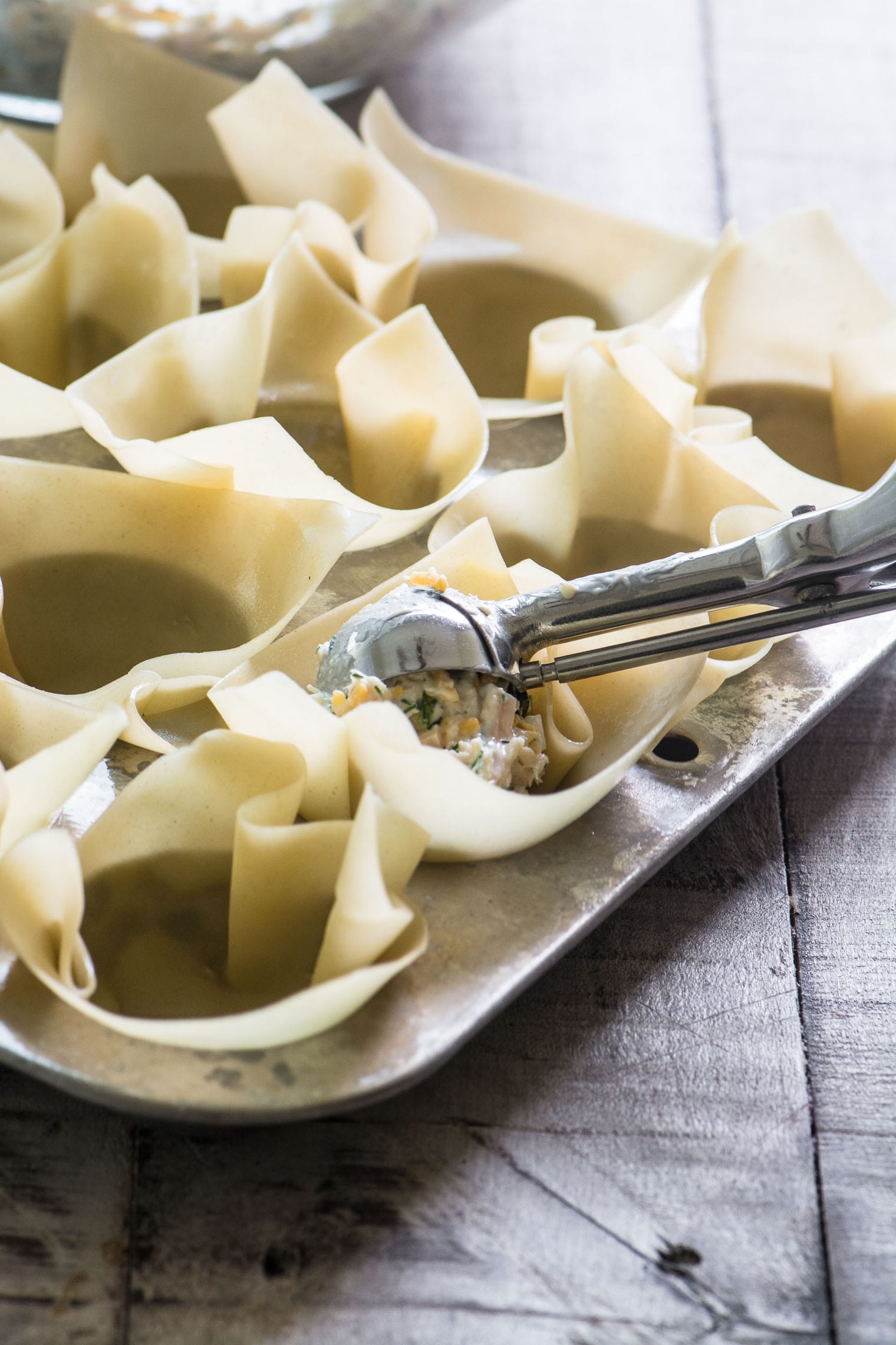 Tazze Wonton di tonno piccante ~ Immagine