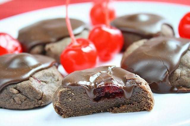 DOBLE CHOCOLATE CHERRY COOKIES