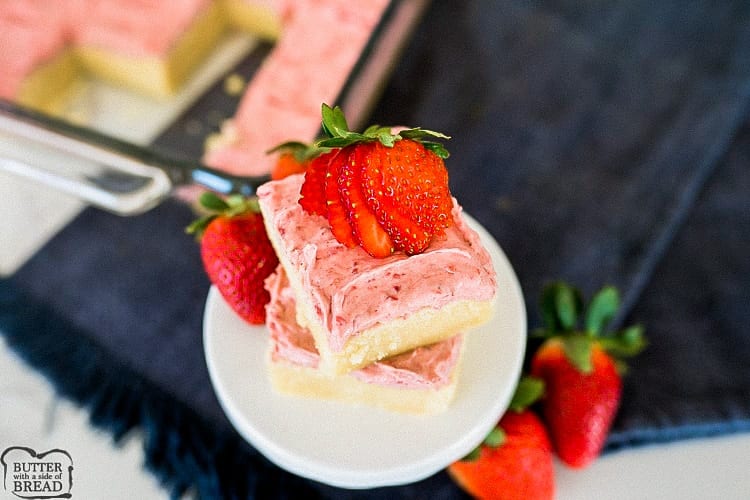 BARRAS DE GALLETAS DE AZÚCAR CON FRESAS - Mantequilla con un acompañamiento de pan