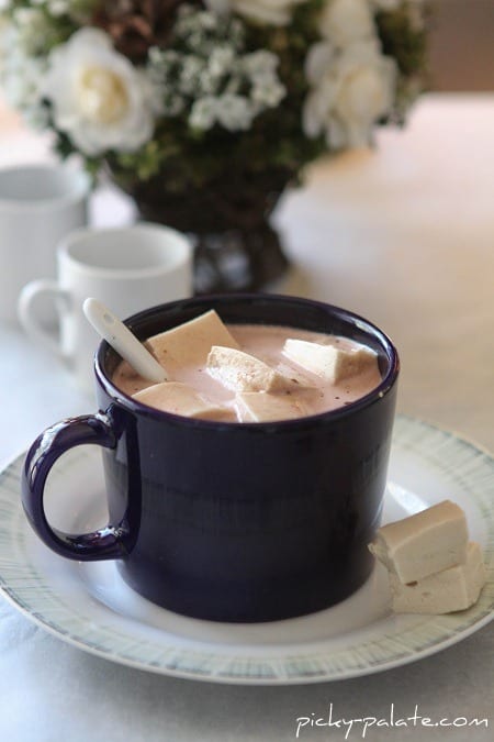 Chocolate caliente con malvaviscos de arce