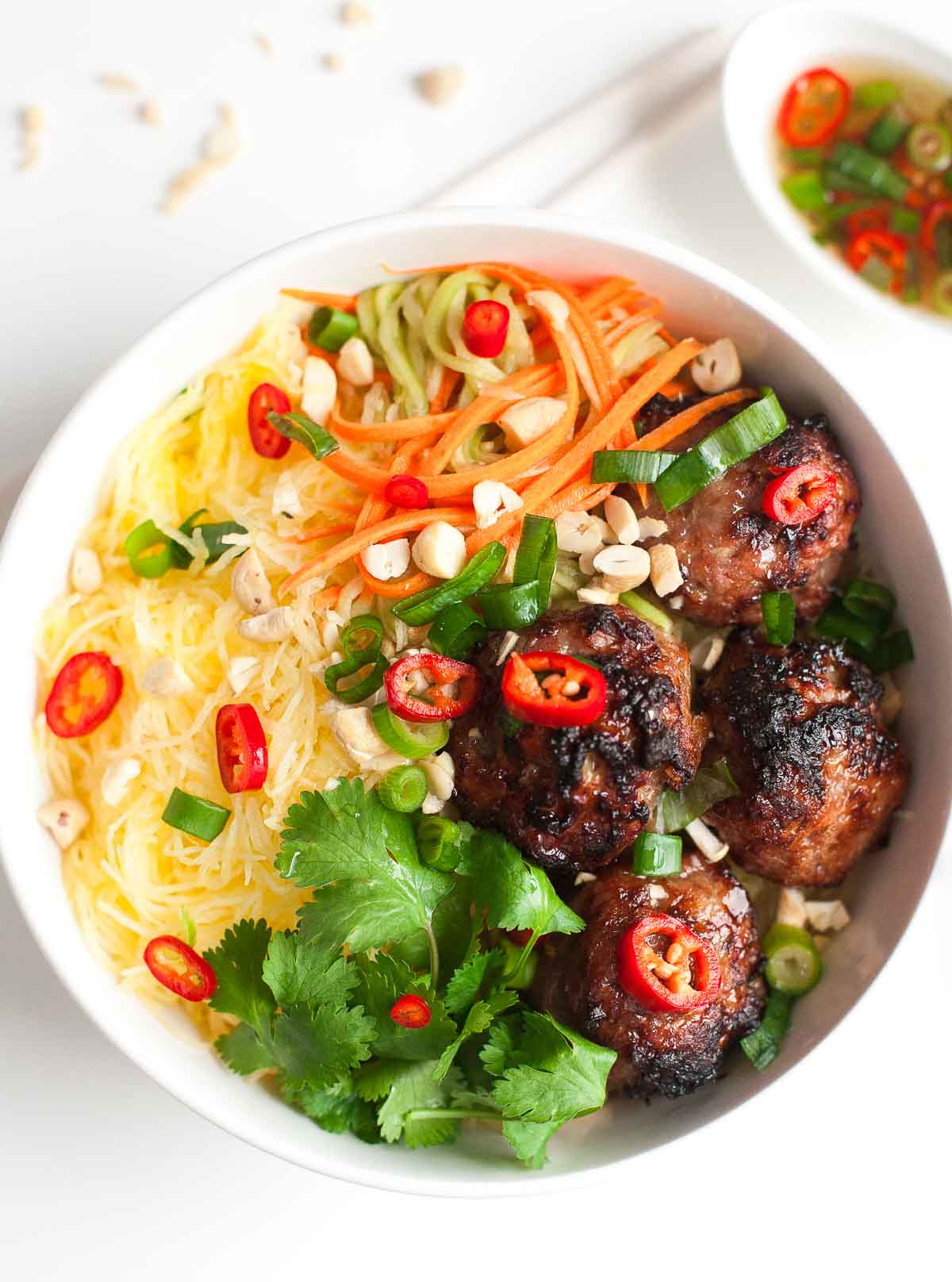 Cerdo Caramelizado Vietnamita "Vermicelli" Tazones
