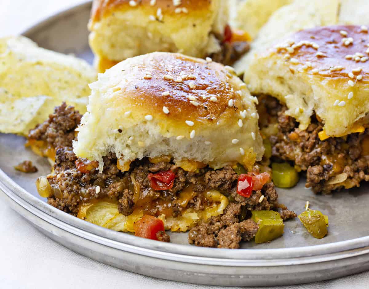 Deslizadores de hamburguesa con queso