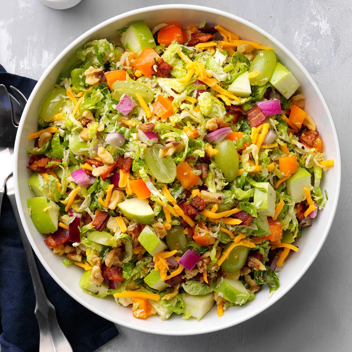 Receta de ensalada de coles de Bruselas con miel y mostaza