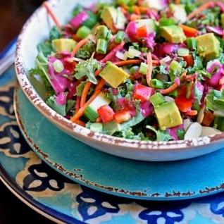 Ensalada De Col Rizada Con Aderezo De Blackberry Estragon