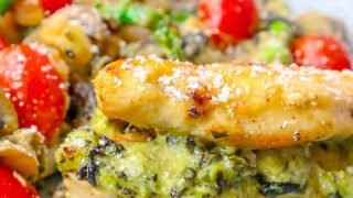 20 minuti di salsa cremosa di spinaci e carciofi al forno ripieni di pollo