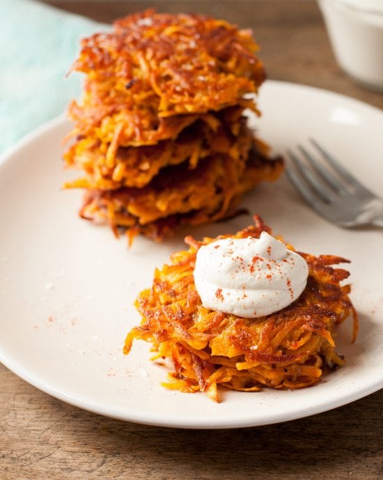 Latkes di patate dolci affumicate + Paleo Planet Giveaway