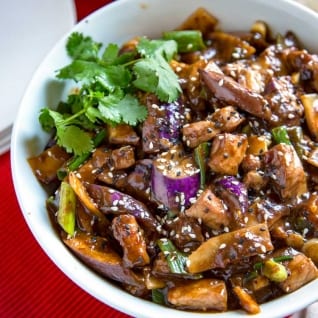 Berenjena Szechuan Y Salteado De Cerdo