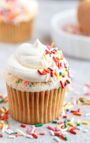 Media docena de Cupcakes Funfetti!