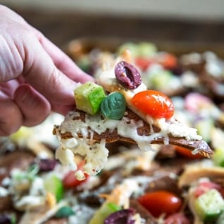 Nachos De Pollo Griego