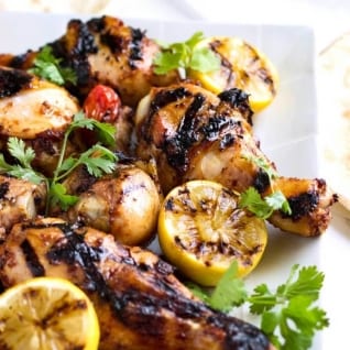 Pollo a la parrilla Harissa con glaseado de miel