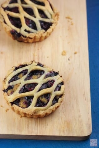 {Revisión del libro de cocina}: Tartas de mantequilla de arándano marrón