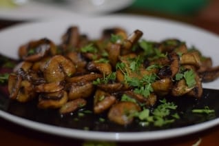 Ricetta Funghi all'aglio spagnoli (funghi all'aglio)