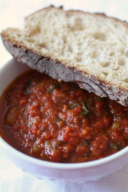 Roasted Garlic Tomato Sauce by Nutmeg Nanny