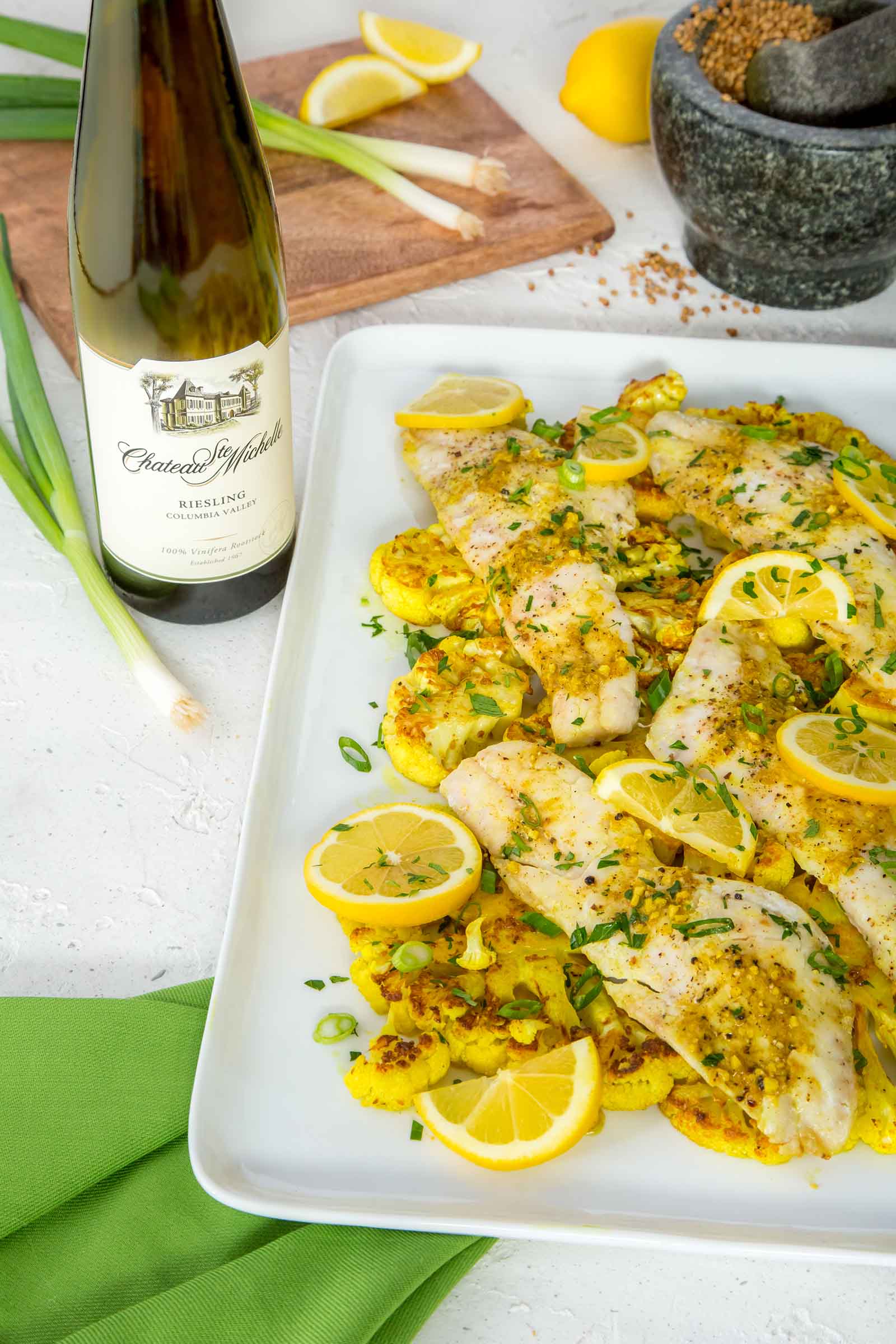 Alaska Rockfish con bistecche di cavolfiore alla curcuma e burro al curry