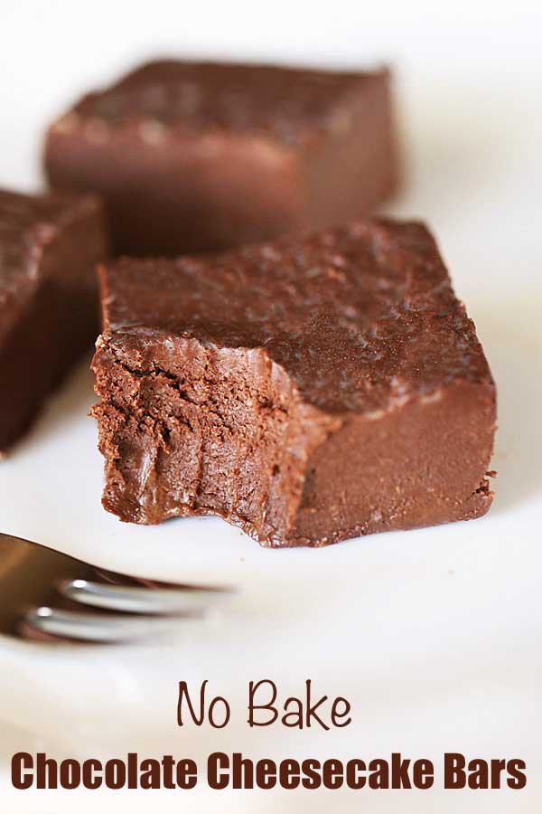 Barras de chocolate e cheesecake assadas