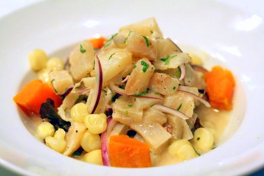 Ceviche comida peruana em Madri Alcala Fusión