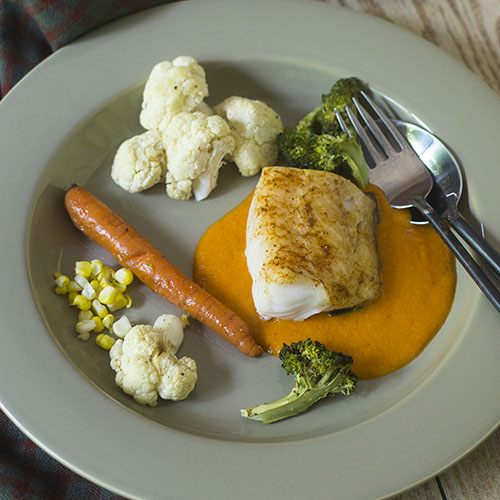 Bacalhau defumado com molho de pimenta vermelha 