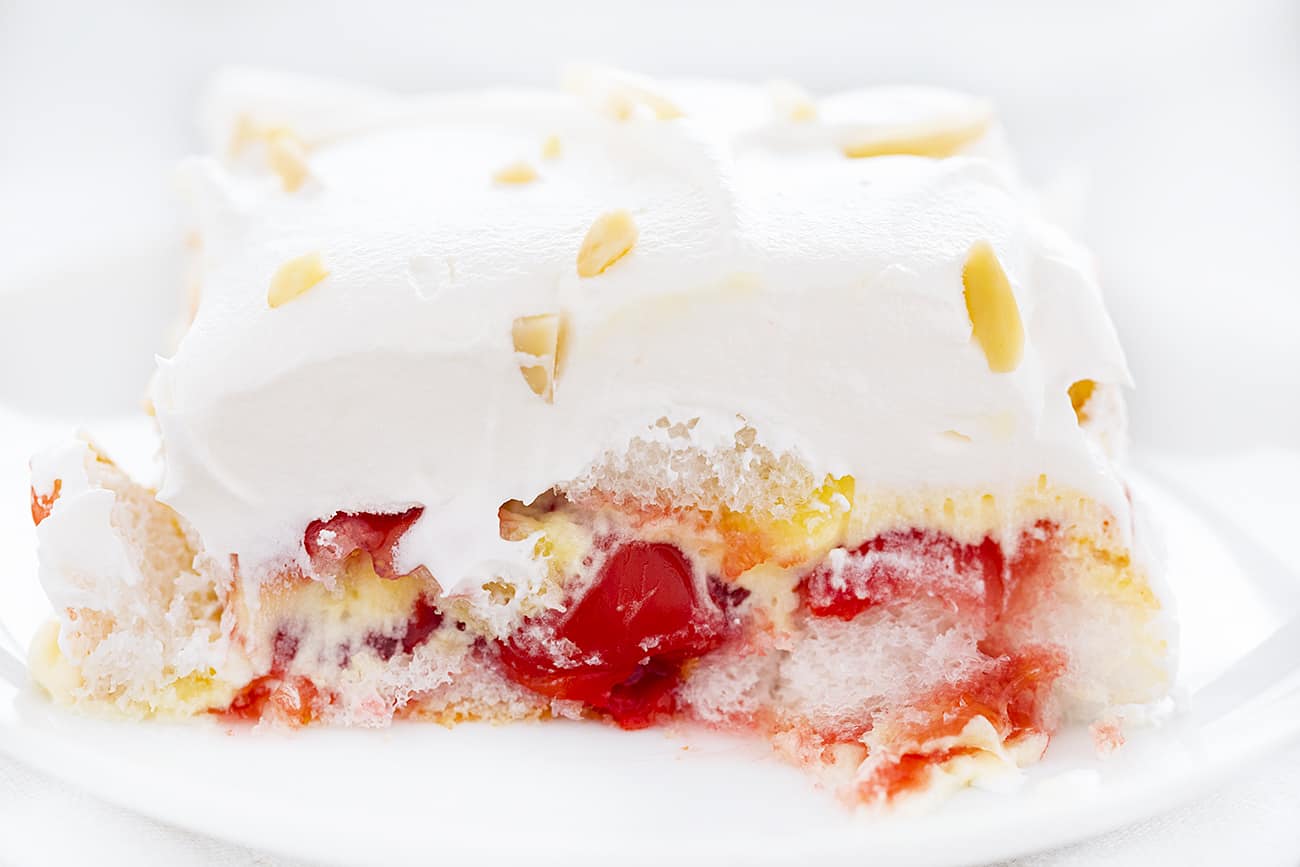 Torta de cereja e baunilha