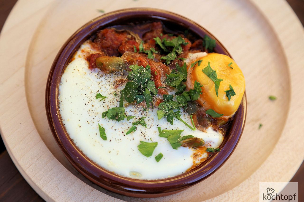 Huevos a la flamenca, uma deliciosa receita de ovo espanhola!